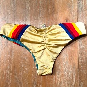 Like new, reversible scrunch bottoms.